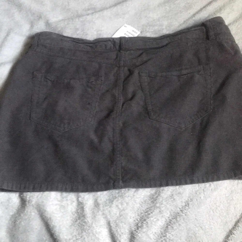 Skirt - Picture 2 of 2